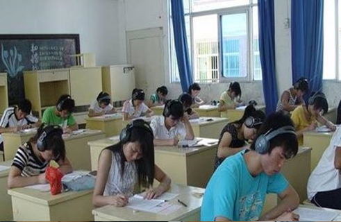 大學(xué)生想學(xué)好英語(yǔ)，一定要將這些英語(yǔ)學(xué)習(xí)APP收入囊中，太實(shí)用了