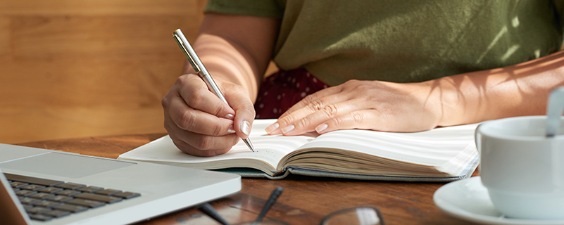 遼寧鐵道職業(yè)技術(shù)學(xué)院?jiǎn)握? /></p><p style=