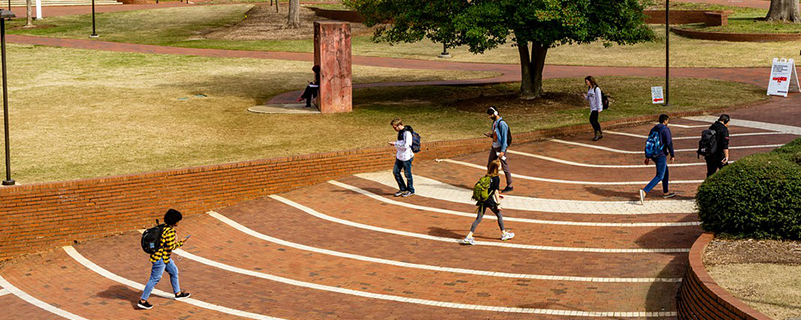 新疆職業(yè)大學(xué)專升本可以選的學(xué)校